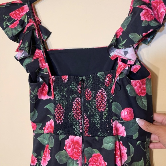 Roses Godet Dress ruffle sleeve flowy, Black - Picture 9 of 15